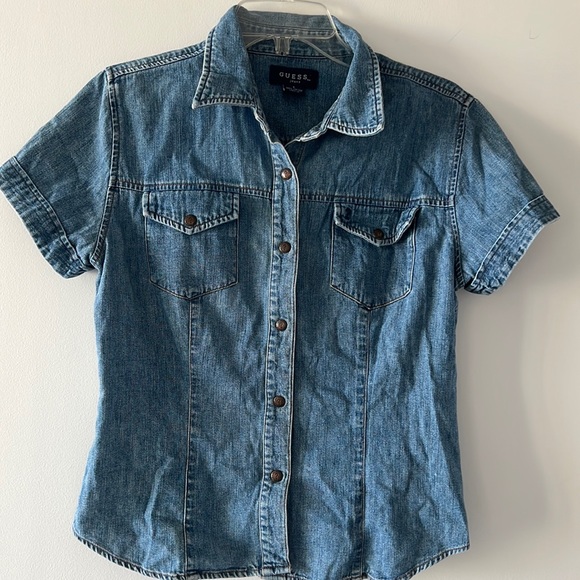 Guess Tops - Guess snap-front short sleeved denim shirt VTG